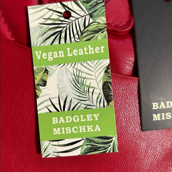 Small, red, Badley Mischka with pear handle also with shoulder strap. - Picture 8 of 10